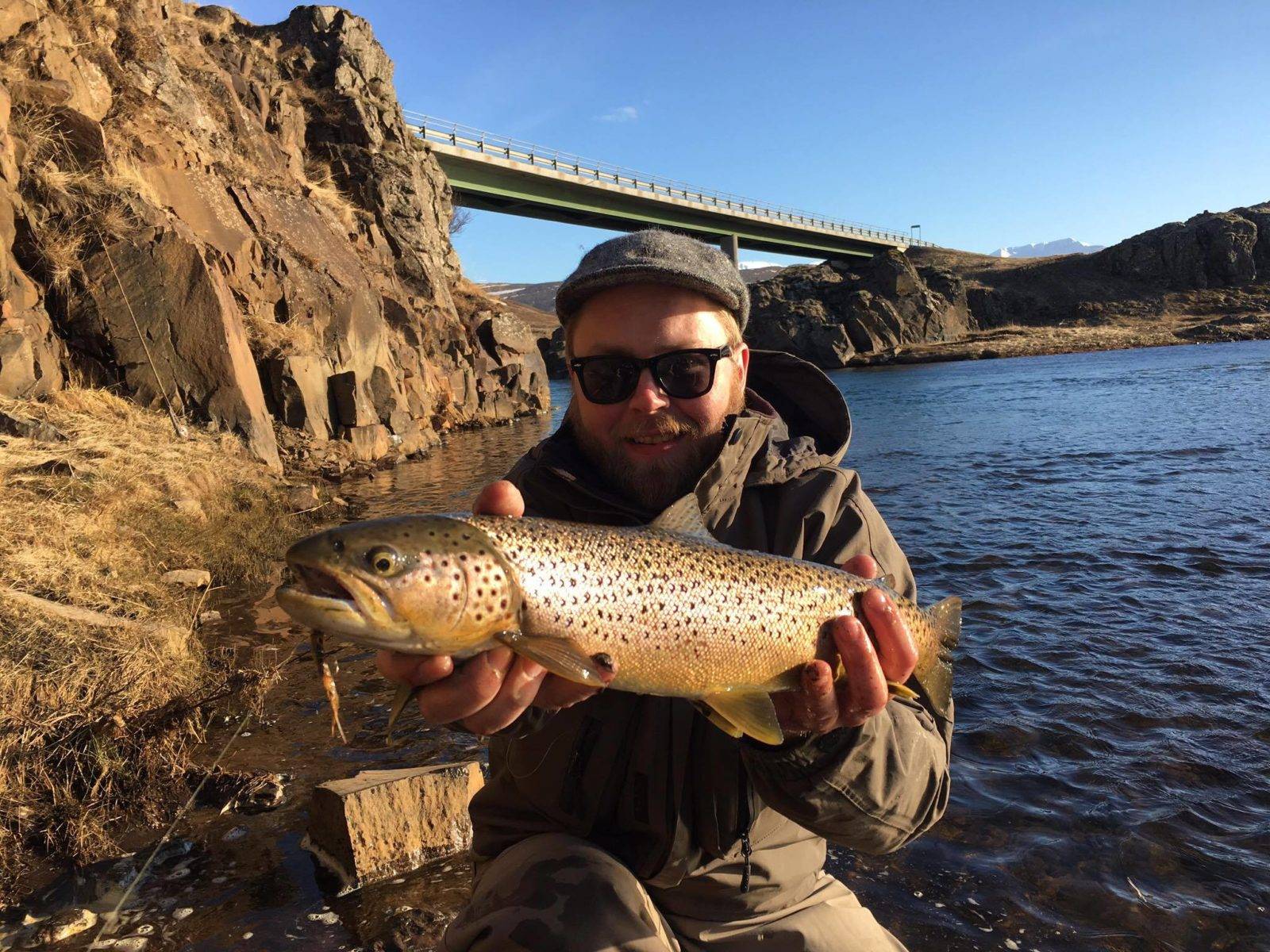 Grímsá sjóbirtingsveiði - Veiðistaðavefurinn